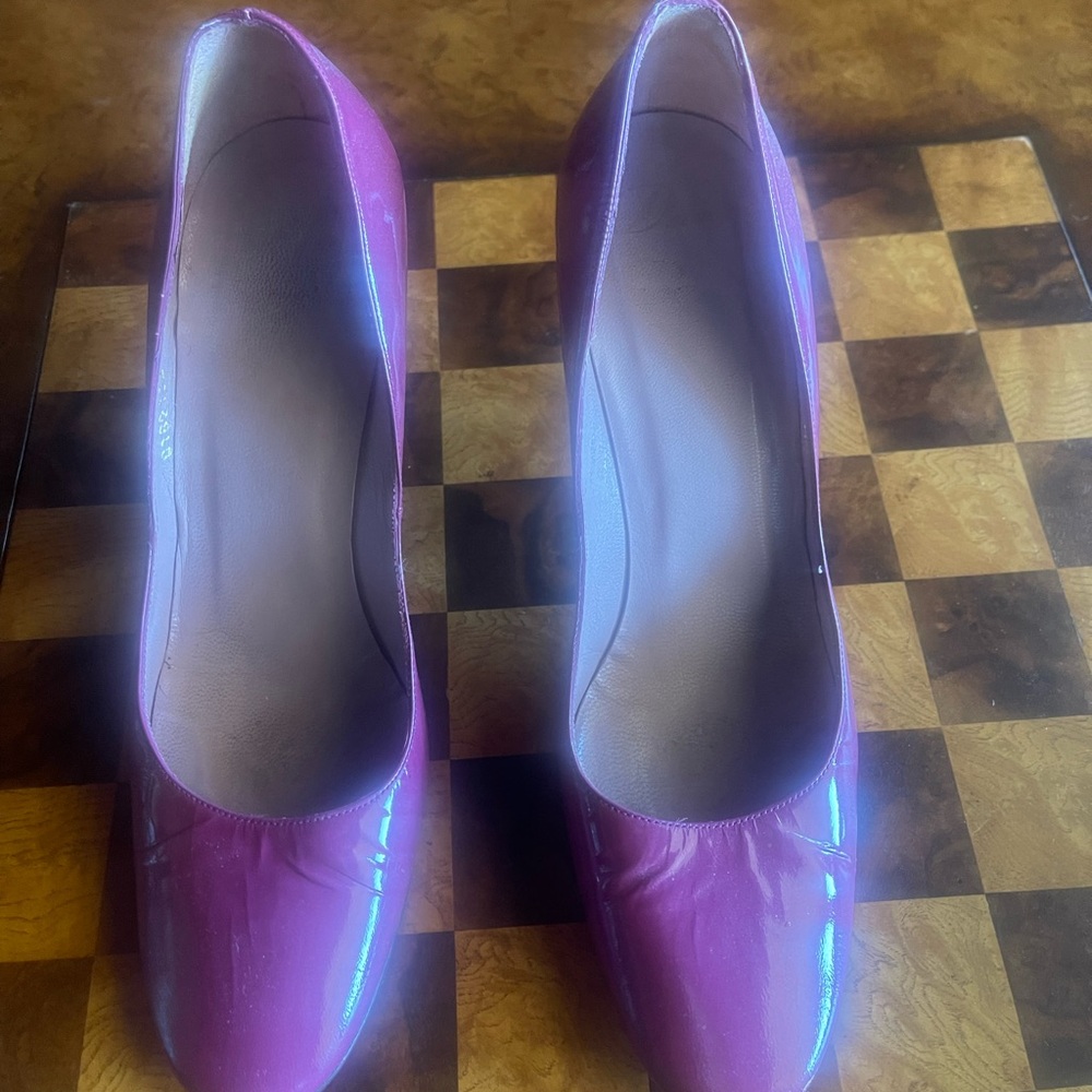 Delman Fuchsia Patent Leather Classic Pumps – Size 6.5